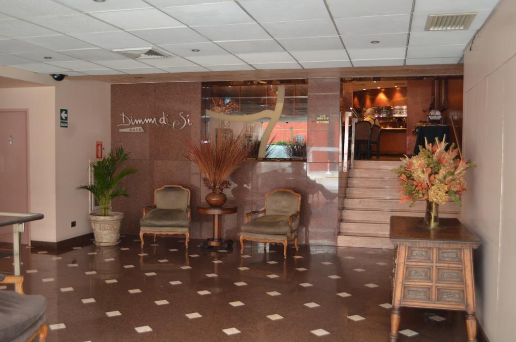 Hotel Maria Angola Lima Exterior photo