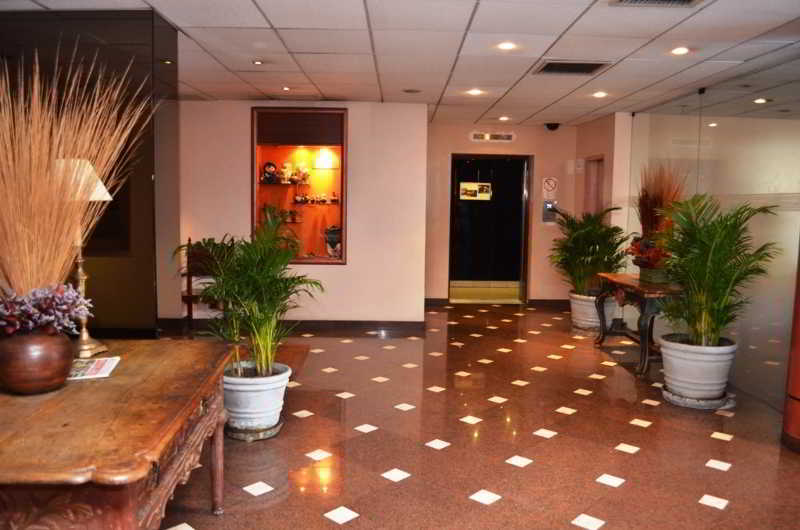 Hotel Maria Angola Lima Exterior photo